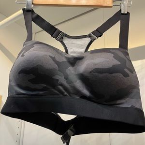 VS Pink active ultimate push up bra